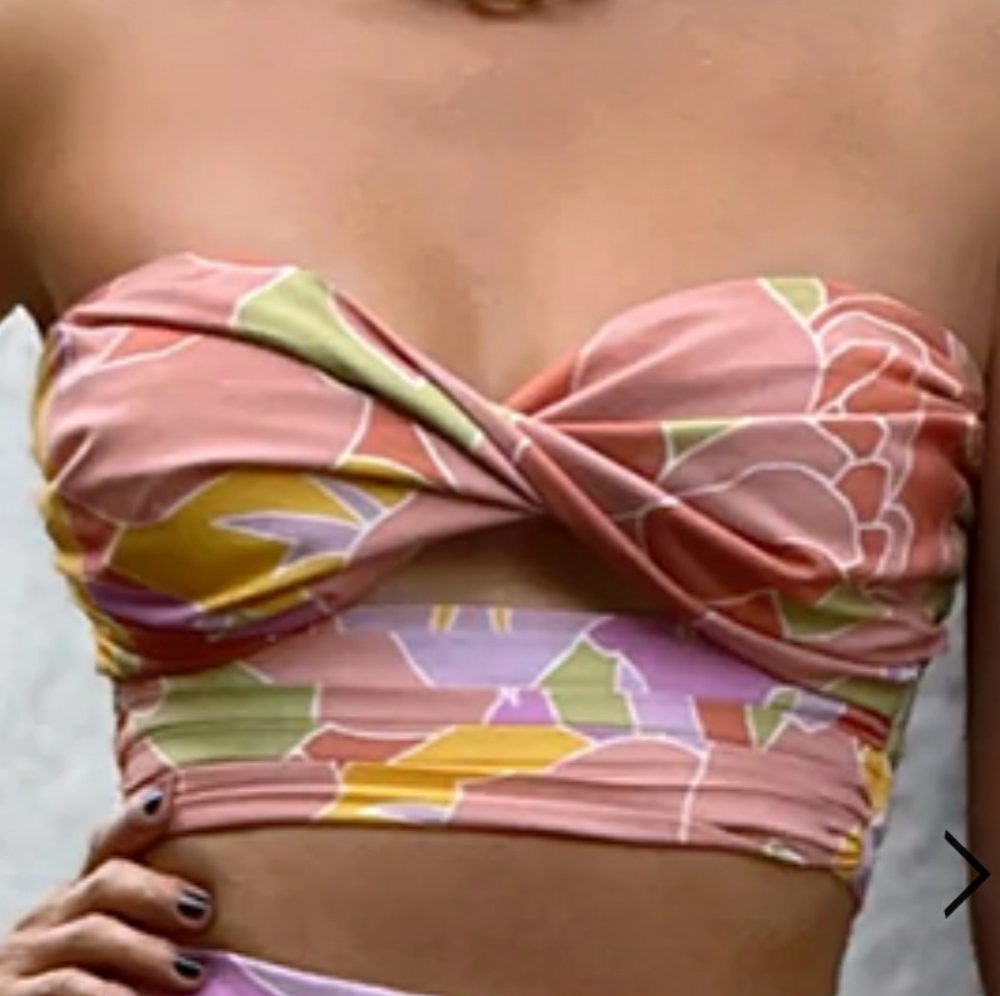 Runaway the Label Crop Top